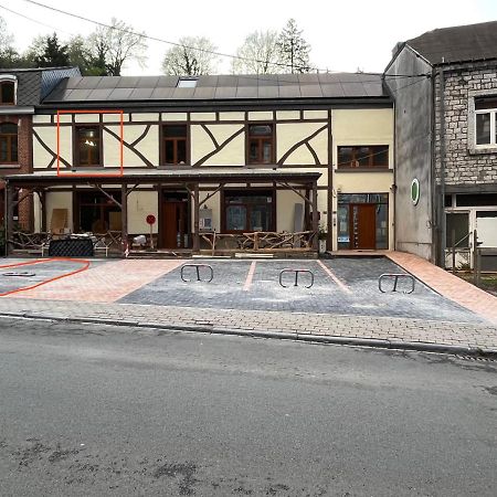 Aux Loups Blancs - Appartement Namur Bagian luar foto